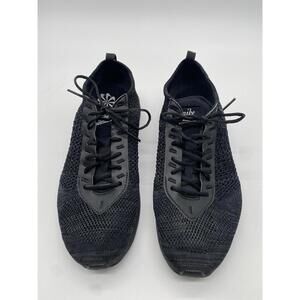Nike Air Max Flyknit Racer Triple Black Size 9 Great Cond